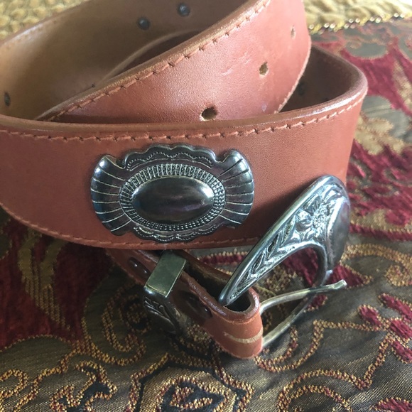 Genuine Leather Western Belt Silver Conchos S/M - Picture 1 of 7
